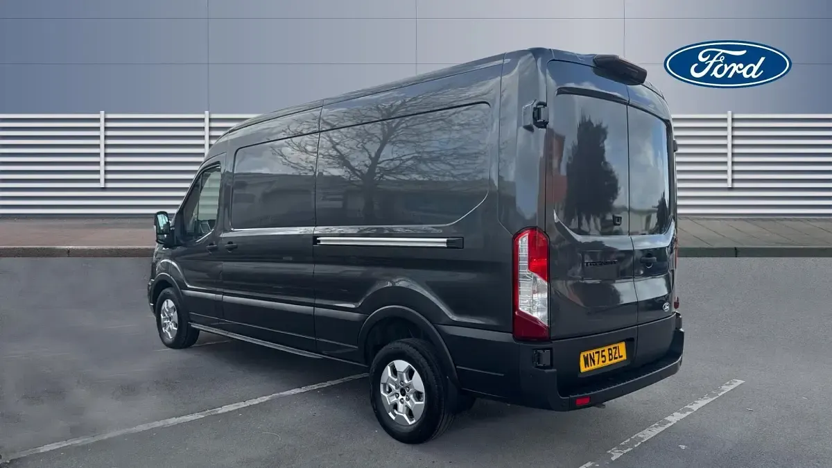Second-hand Ford Transit Limited 165 CP (121 kW) 2025 Van