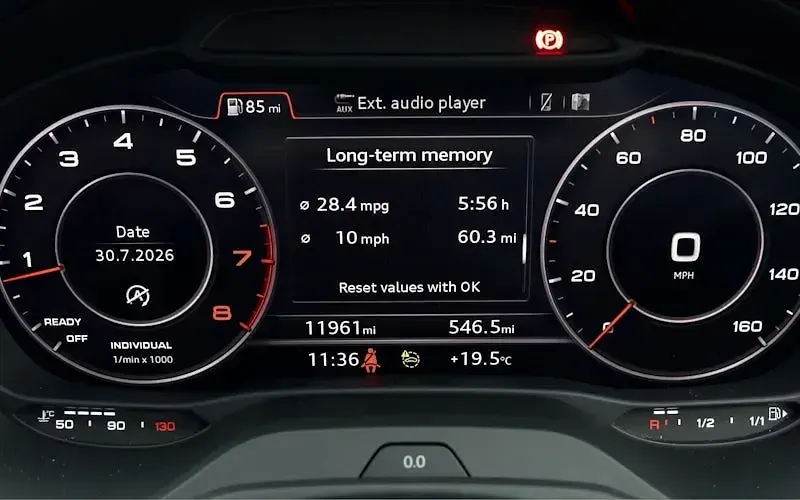 Used Audi Q2 Sport 150 HP (110 kW) 2023 Red SUV
