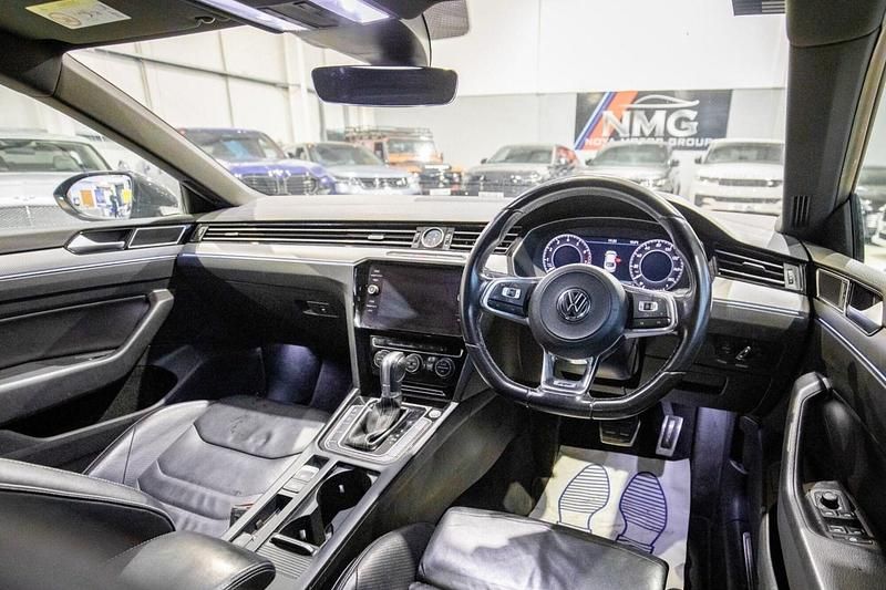 Used VW Arteon R-line 190 HP (139 kW) 2018 Grey Hatchback