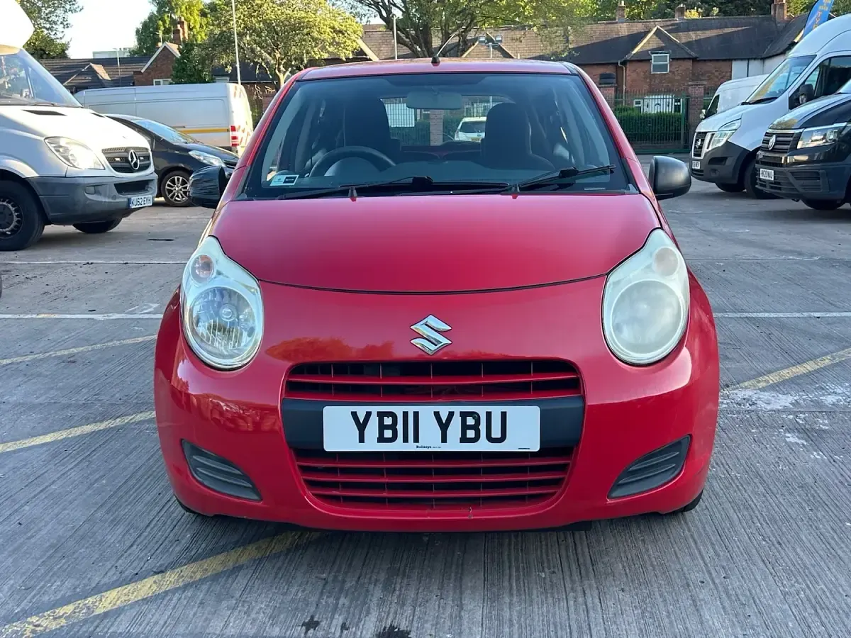 Used Suzuki Alto 68 HP (50 kW) 2011 Red Hatchback