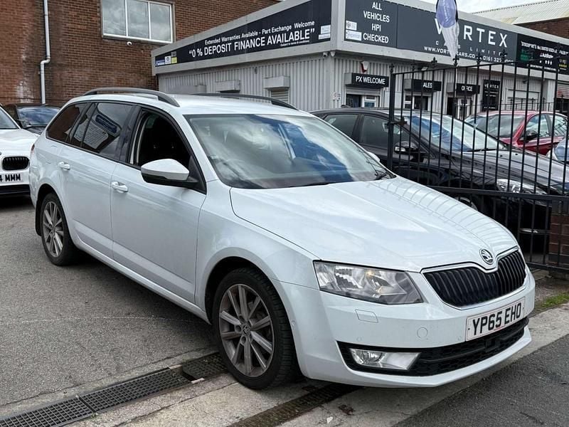 White Used 2015 Skoda Octavia SE L Estate | £8,250 (Fair price) - Image 1/2