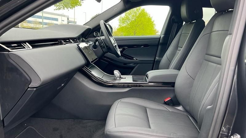 Used Land Rover Range Rover evoque SE Dynamic 269 HP (197 kW) 2025 Grey SUV