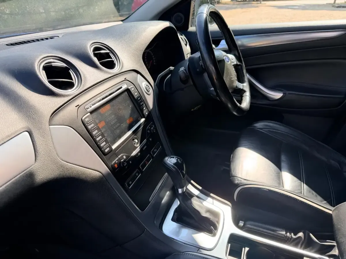 Used Ford Mondeo Business Edition 163 HP (119 kW) 2013 Blue Estate
