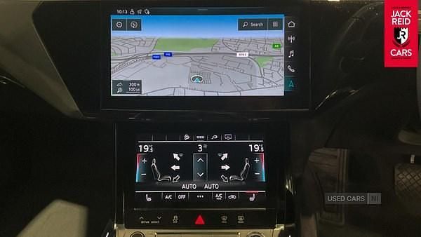 Usado Audi e-tron Advanced 369 kW (503 HP) 2021 Azul SUV