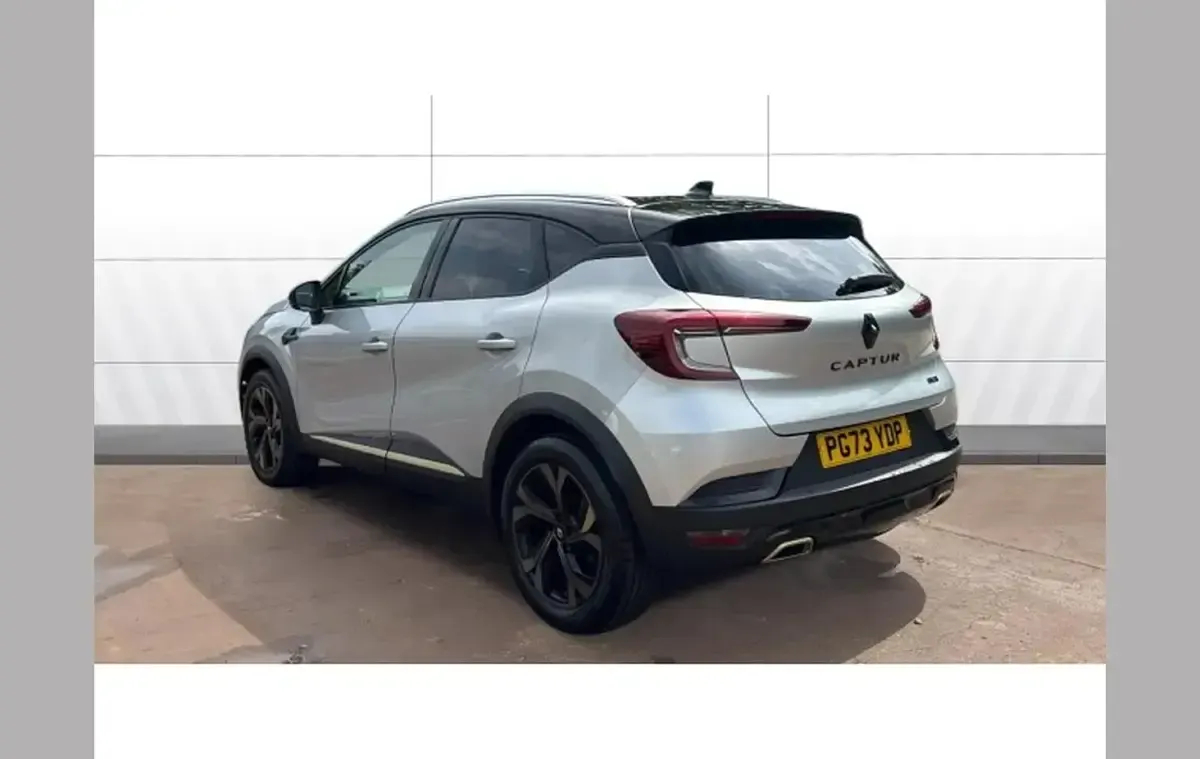 Used Renault Captur Engineered 140 HP (102 kW) 2023 Other SUV