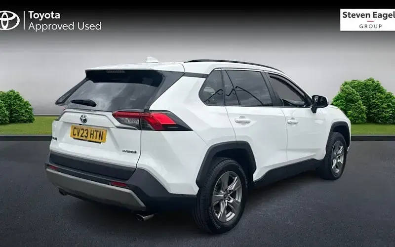 Used Toyota RAV4 Hybrid 218 HP (160 kW) 2022 White SUV