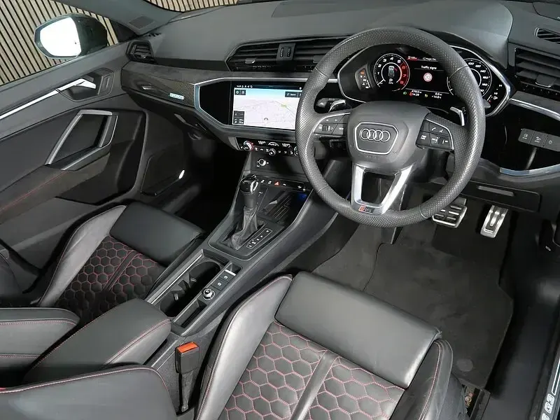 Used Audi RS Q3 Advanced 400 HP (294 kW) 2021 Black SUV