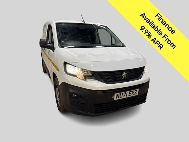 White Used 2021 Peugeot Partner Premium Van | £7,400 (Good price) - Image 1/3