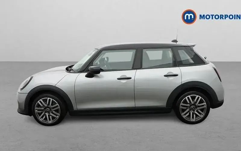 Used Mini Cooper Classic 150 kW (204 HP) 2026 Hatchback