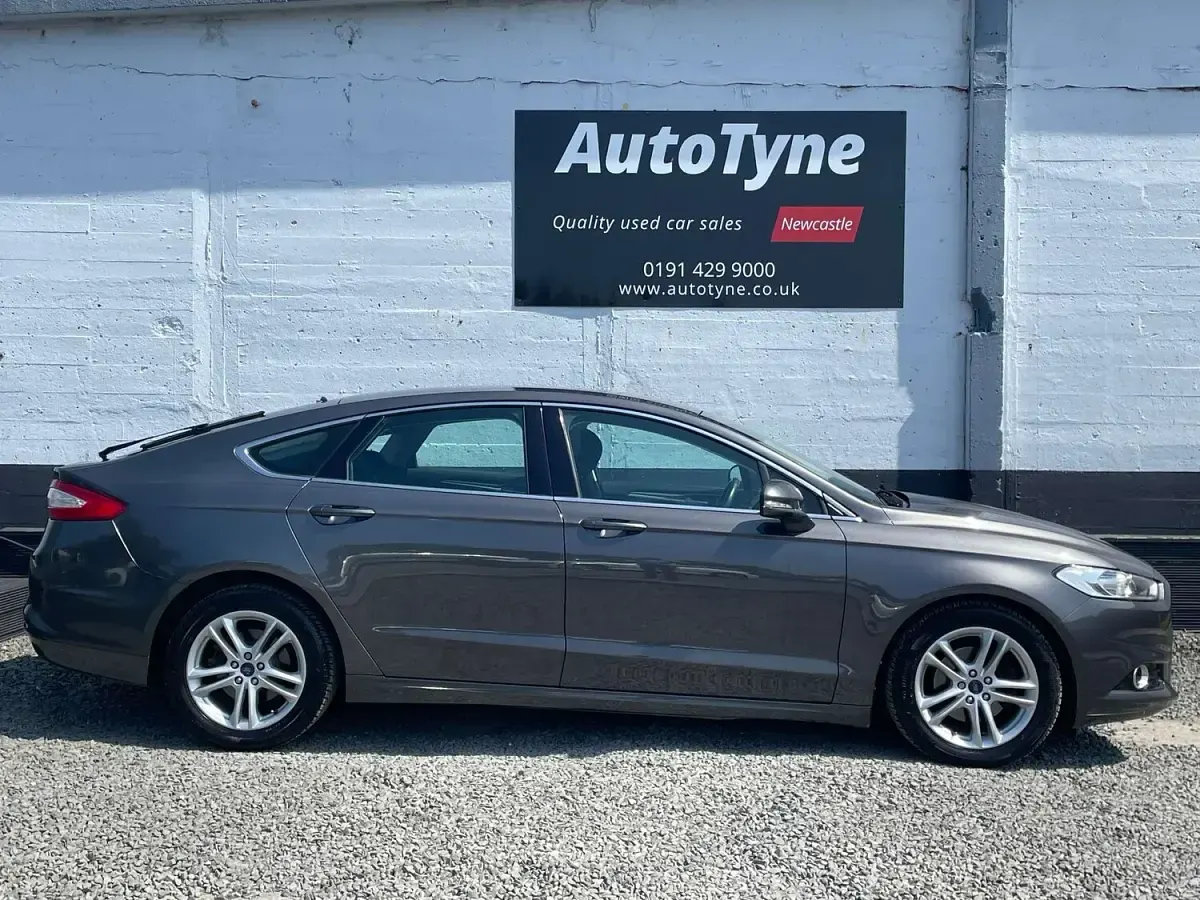 Used Ford Mondeo Titanium 160 HP (117 kW) 2015 Grey Hatchback