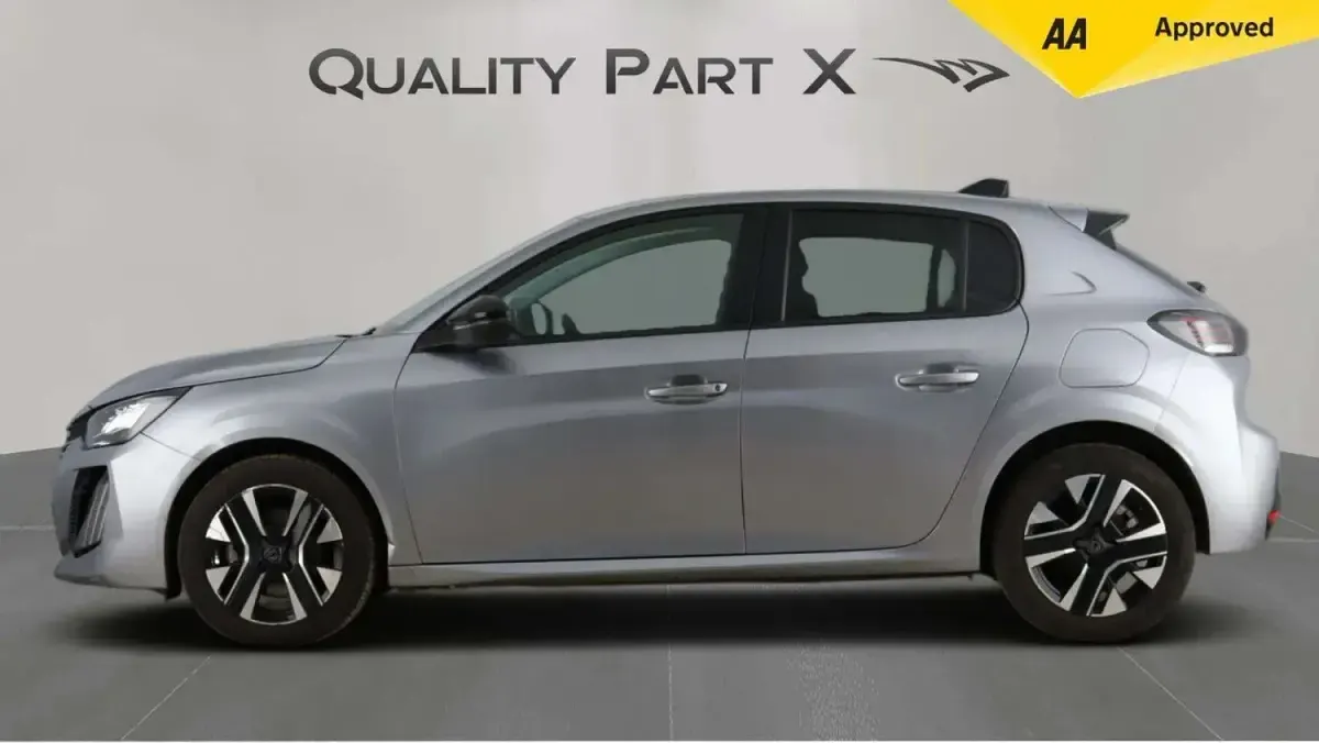 Używany Peugeot 208 Allure 2025 Szary Hatchback