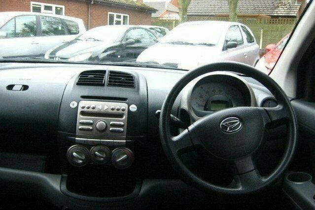 Used Daihatsu Sirion 68 HP (50 kW) 2007 Hatchback