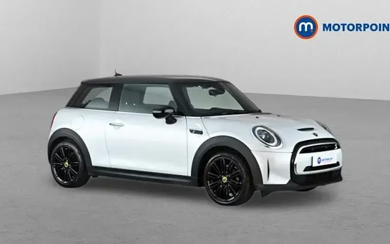 Used Mini Cooper Level 2 135 kW (184 HP) 2023 Hatchback