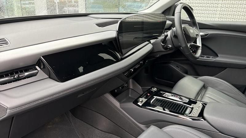 Used Audi Q6 e-tron Sport 285 kW (388 HP) 2025 Black SUV