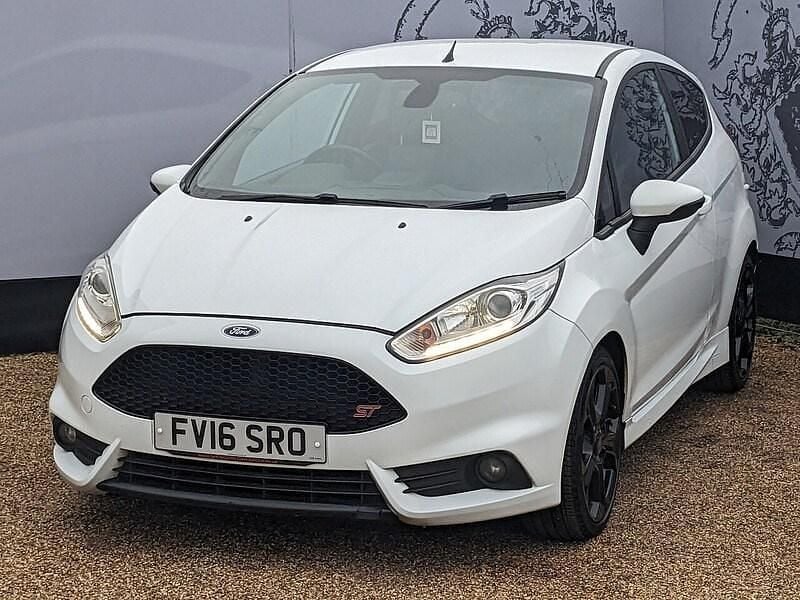 Used Ford Fiesta ST 2016 White Hatchback