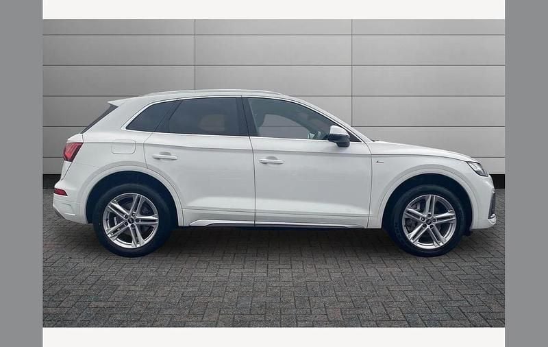 Used Audi Q5 S-Line 204 HP (150 kW) 2022 White SUV