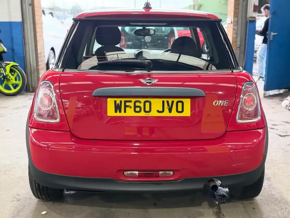Usado Mini ONE Hatch 2010 Rojo Utilitario