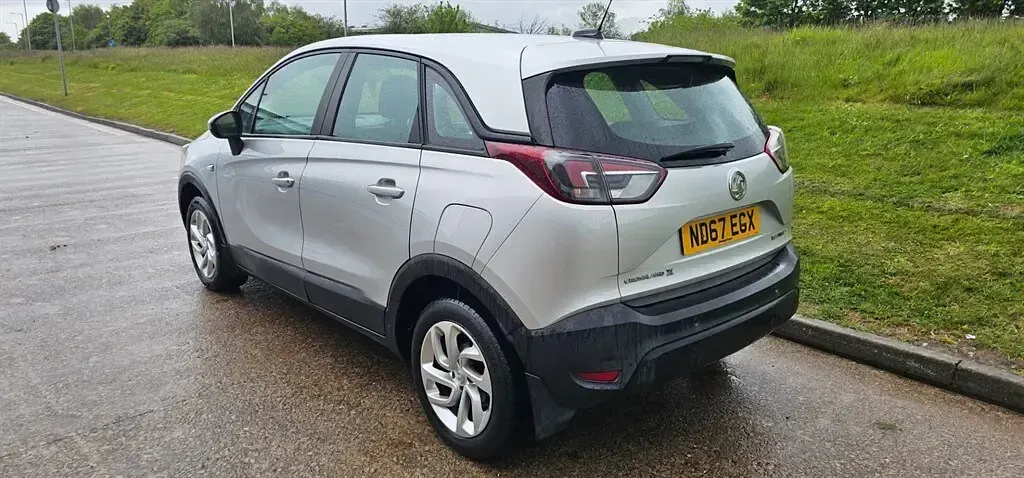Used Vauxhall Crossland X S 2018 Metallic silver SUV