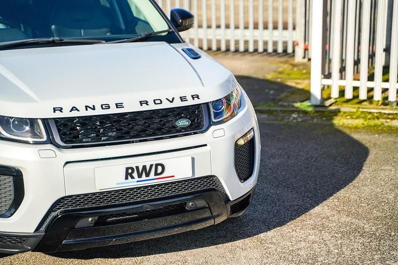 Used Land Rover Range Rover evoque HSE Dynamic 2015 White Estate