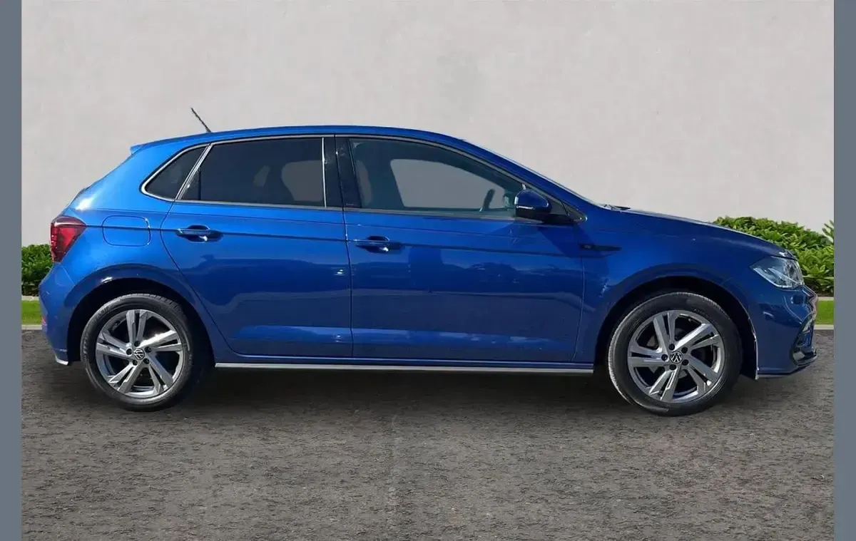 Used VW Polo R-line 95 HP (69 kW) 2023 Blue Hatchback