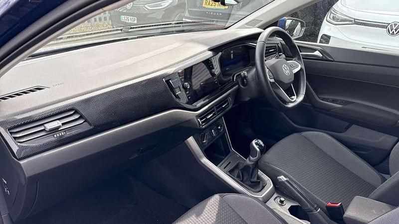 Used VW Polo Life 95 HP (69 kW) 2023 Reef blue metallic Hatchback