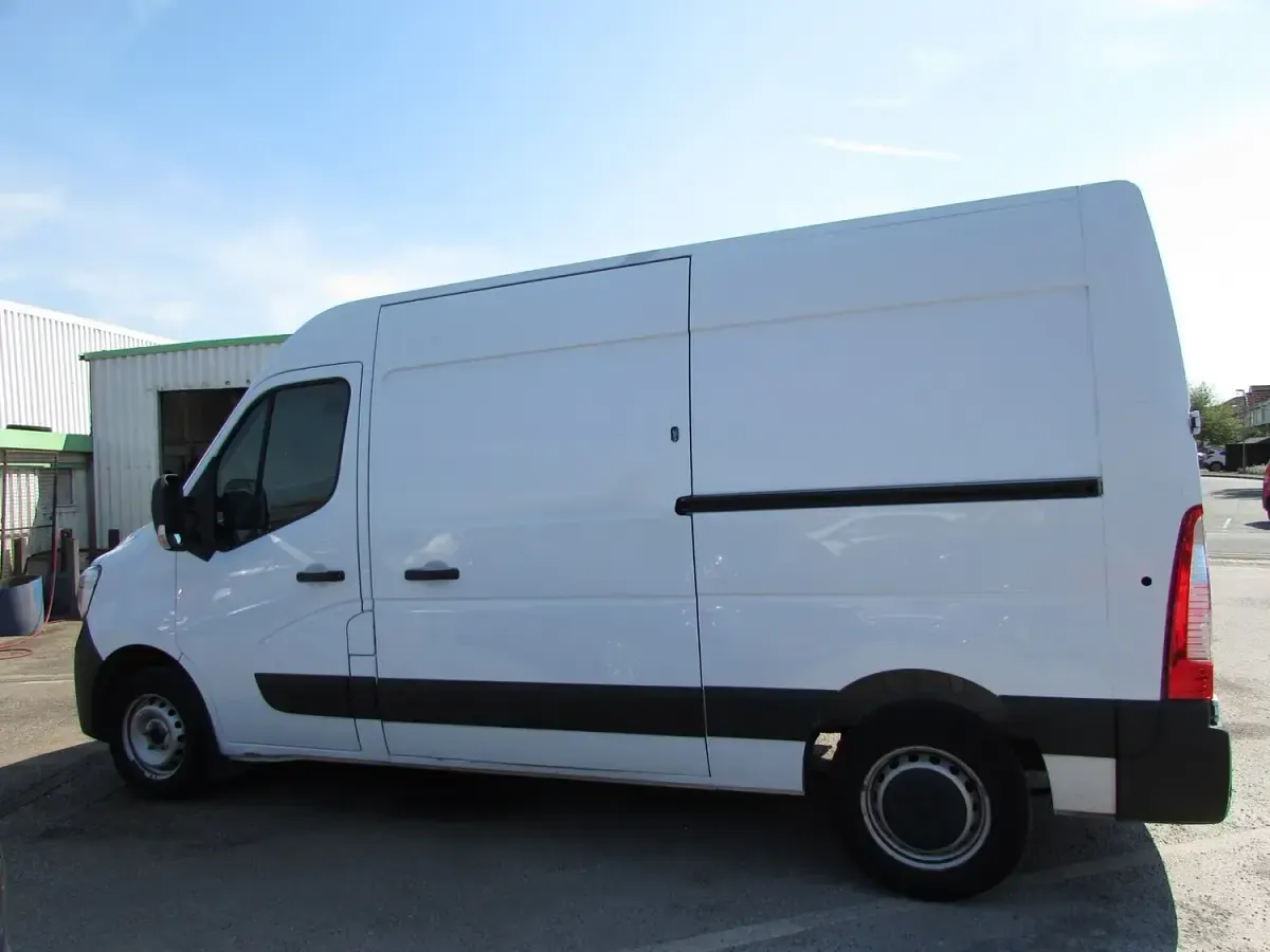 Used Renault Master Business 2021 White MPV