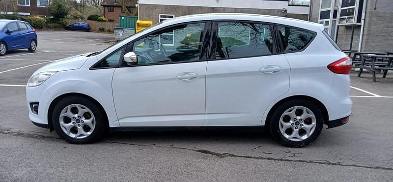 Used Ford C-MAX Zetec 105 HP (77 kW) 2013 White MPV