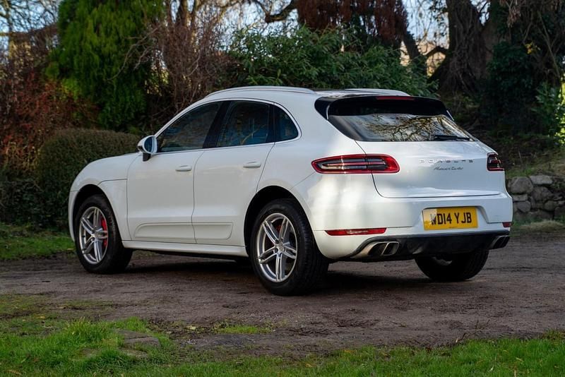 Used Porsche Macan Turbo 400 HP (294 kW) 2014 White SUV