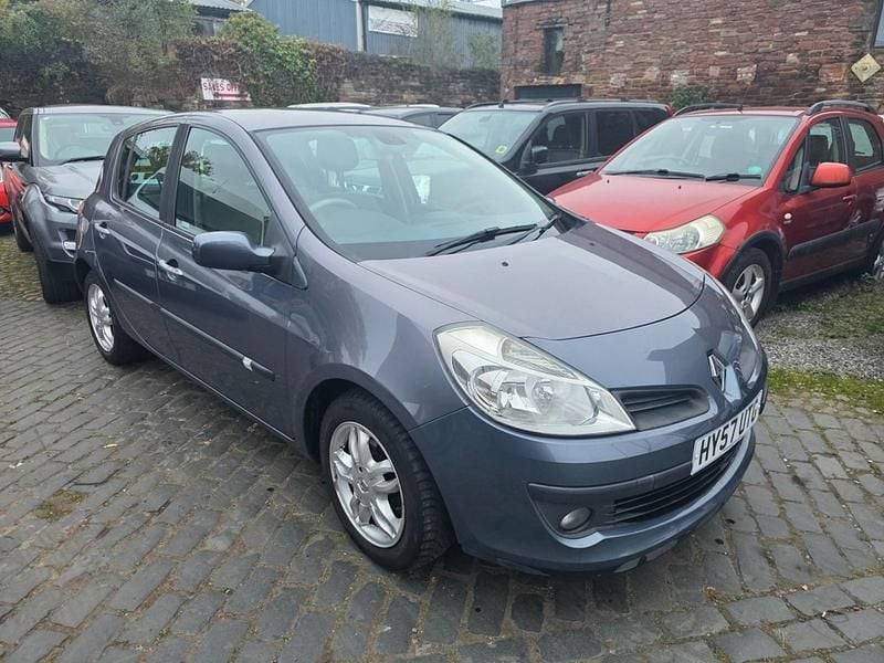 Blue Used 2007 Renault Clio II Privilege Hatchback | £1,495 (Fair price) - Image 1/4