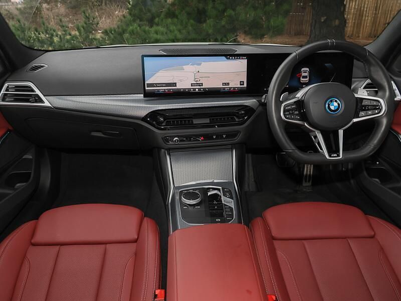 Used BMW 330e M Sport 288 HP (211 kW) 2025 White