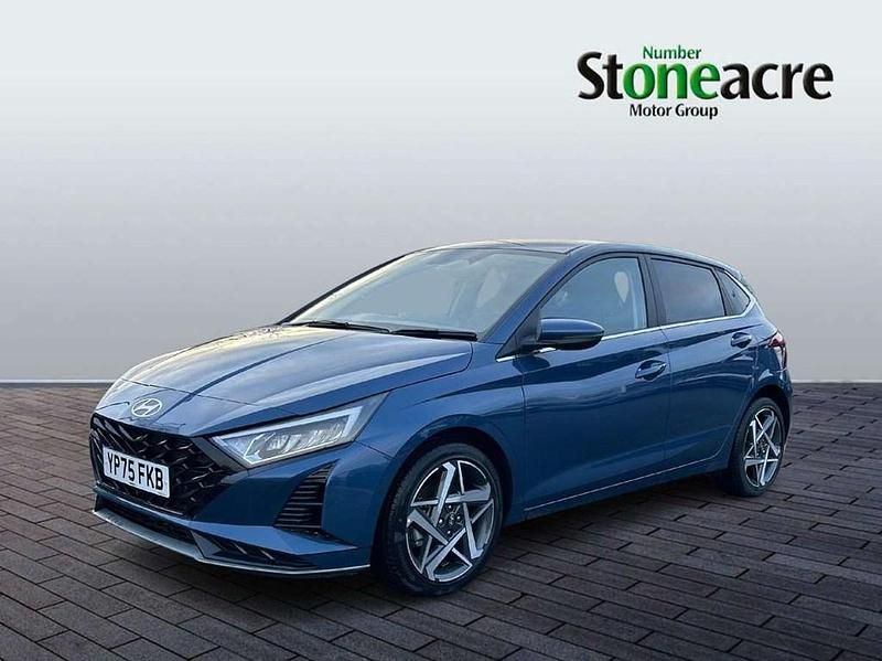 New Hyundai i20 Premium 100 HP (73 kW) 2025 Blue Hatchback