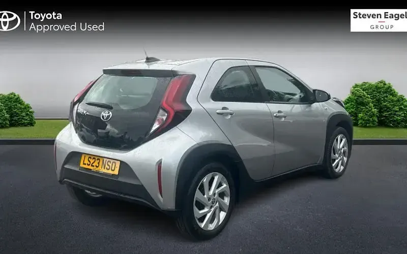 Used Toyota Aygo X PURE 72 HP (52 kW) 2025 SUV