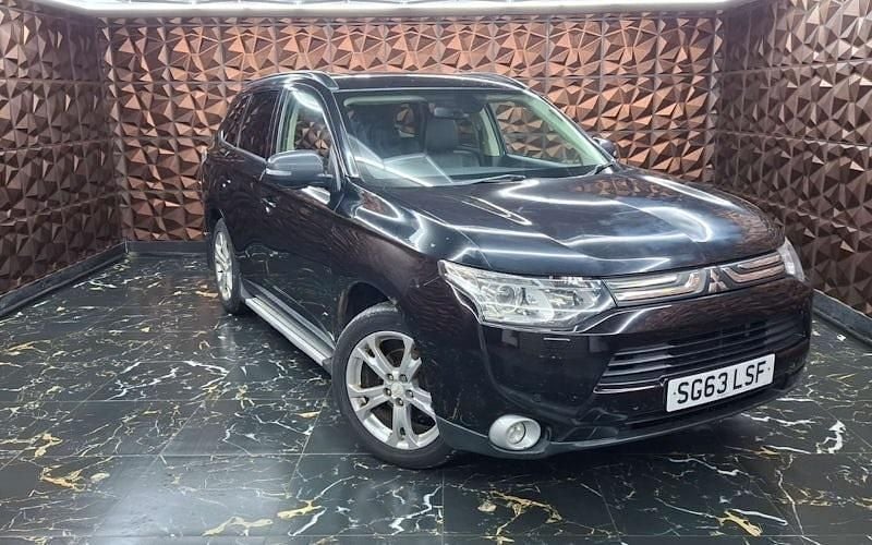Used 2013 Mitsubishi Outlander SUV | £5,899 (A bit pricey) - Image 1/4