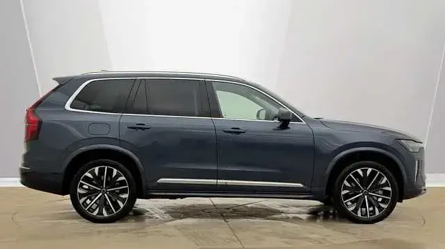Used Volvo XC90 Ultra 455 HP (334 kW) 2025 Blue SUV