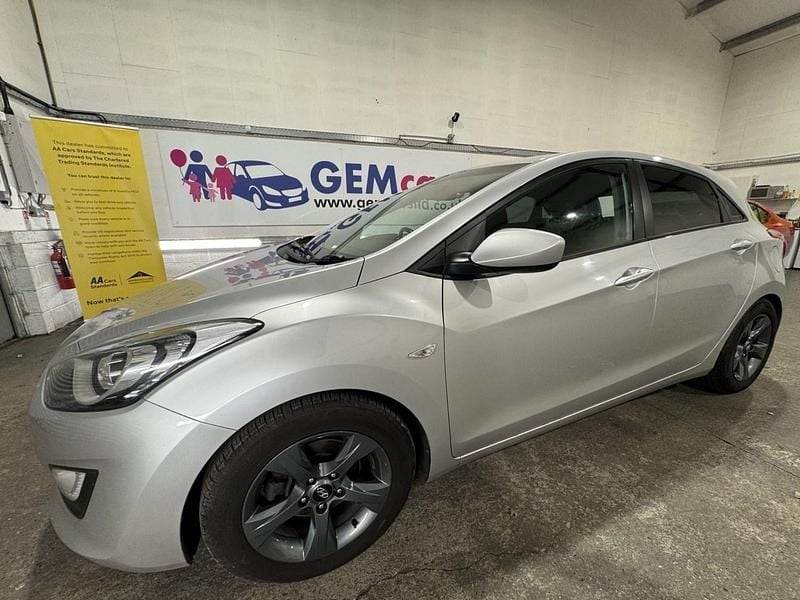 Silver Used 2013 Hyundai i30 Active Hatchback | £2,695 (Fair price) - Image 1/4