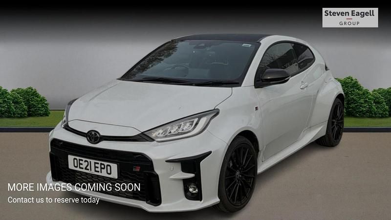 Used Toyota Yaris 2021 White Hatchback