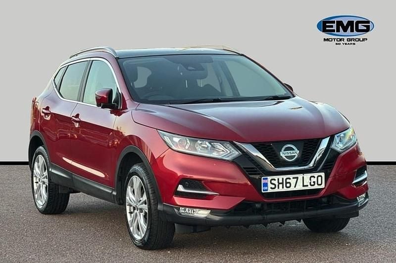 Red Used 2018 Nissan Qashqai N-Connecta SUV | £7,890 (Good price) - Image 1/1