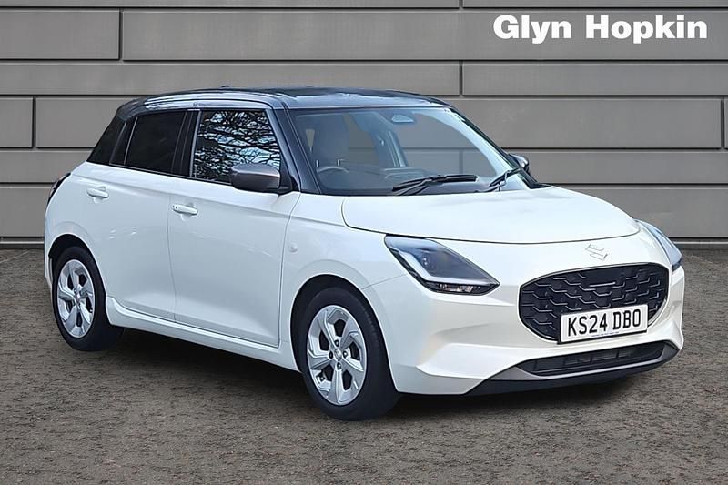 Used Suzuki Swift 82 HP (60 kW) 2024 White Hatchback