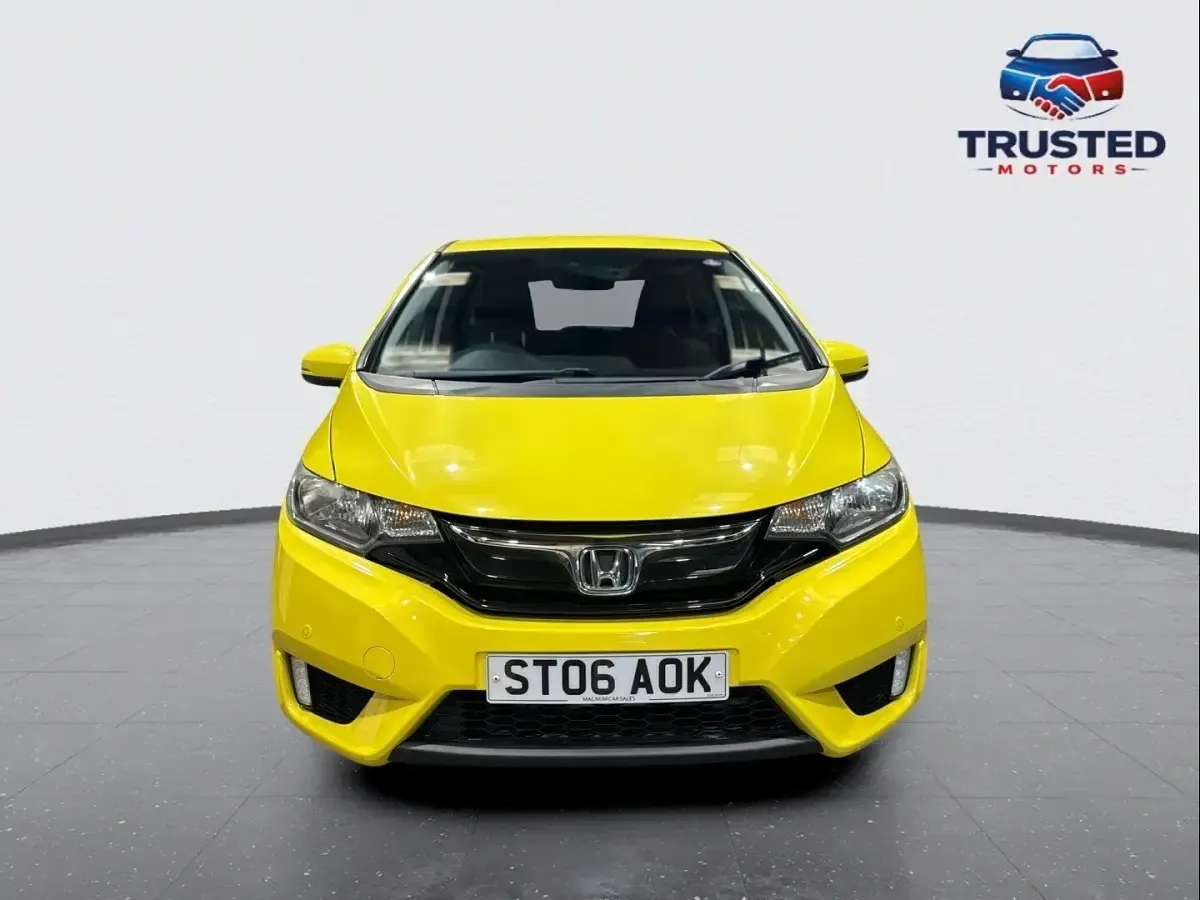 Used Honda Jazz SE 102 HP (75 kW) 2016 Yellow Hatchback