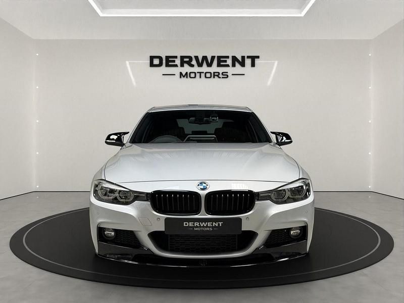 Begagnad BMW 320 M Sport 2019 Silver Sedan