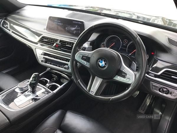 Used BMW 730 M Sport 261 HP (191 kW) 2019 Black Sedan