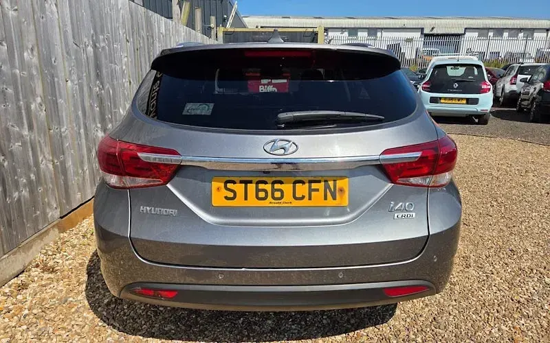 Used Hyundai i40 SE 116 HP (85 kW) 2016 Silver Estate
