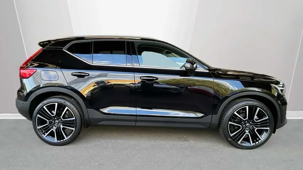 Used Volvo XC40 Ultra 2025 Onyx black SUV