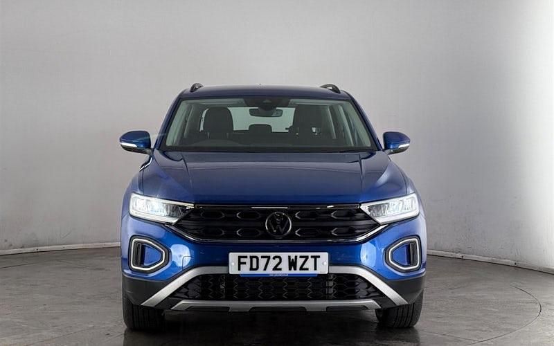 Used VW T-Roc Life 150 HP (110 kW) 2025 SUV