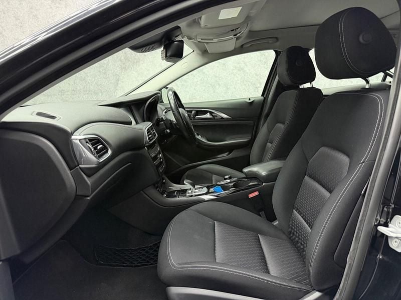 Used Infiniti QX30 Premium 2018 Black MPV