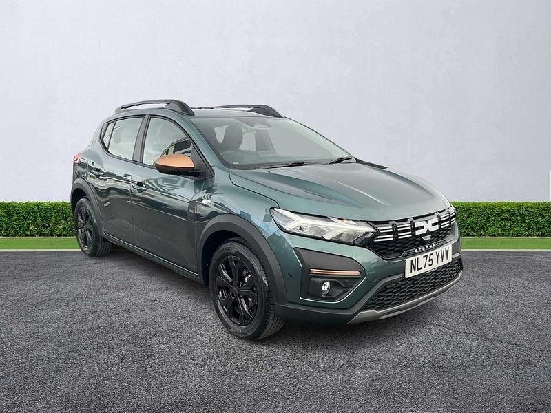 Green New 2025 Dacia Sandero Extreme Hatchback | £17,699 (Expensive) - Image 1/4