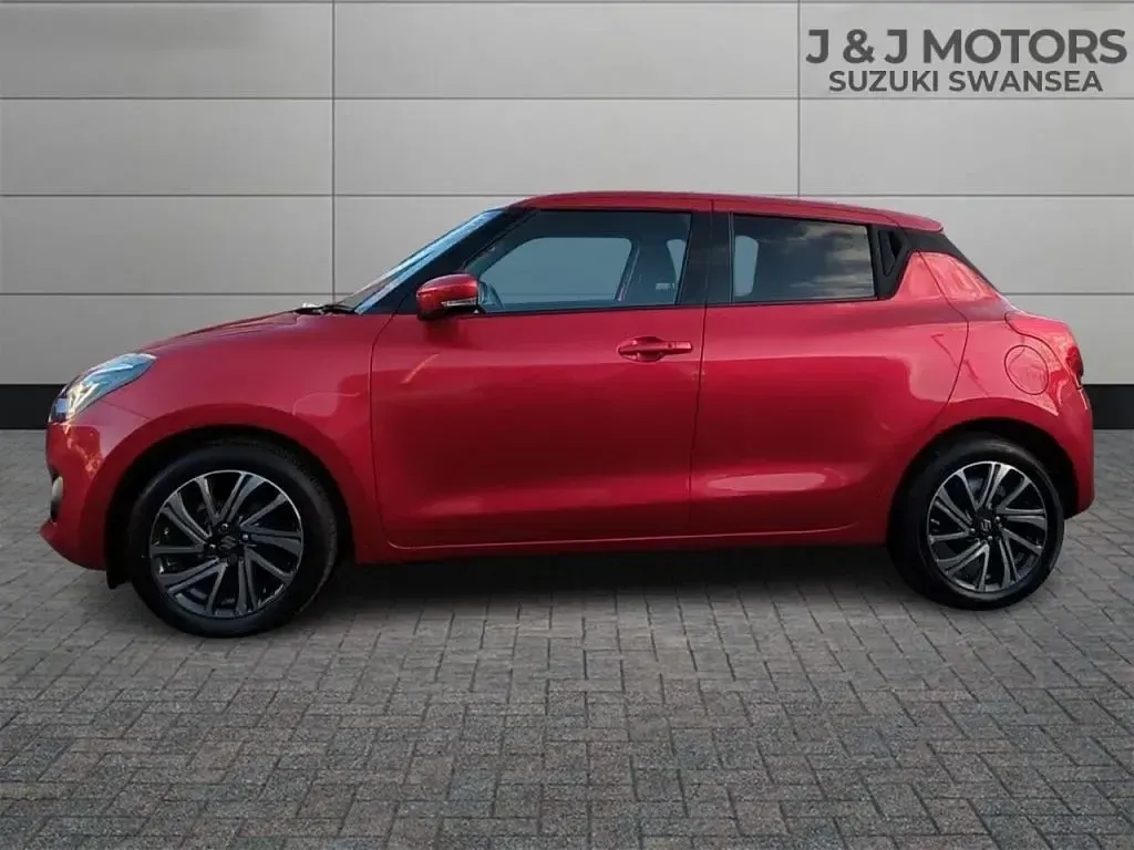Used Suzuki Swift SZ5 83 HP (61 kW) 2023 Red Hatchback
