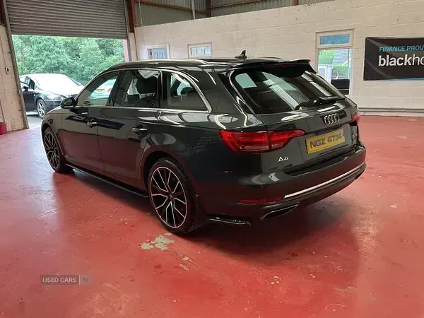 Used Audi A4 Comfort 150 HP (110 kW) 2019 Grey Estate
