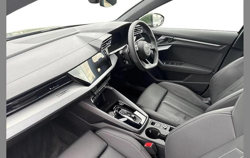 Used Audi A3 S-Line 147 HP (108 kW) 2025 Green Hatchback