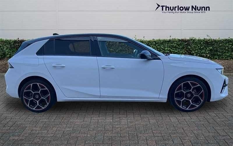 Used Vauxhall Astra GS Line 131 HP (96 kW) 2025 Hatchback